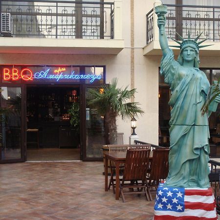 At The American'S Hotel Pomorie Luaran gambar
