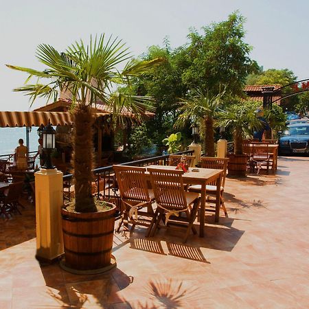 At The American'S Hotel Pomorie Luaran gambar