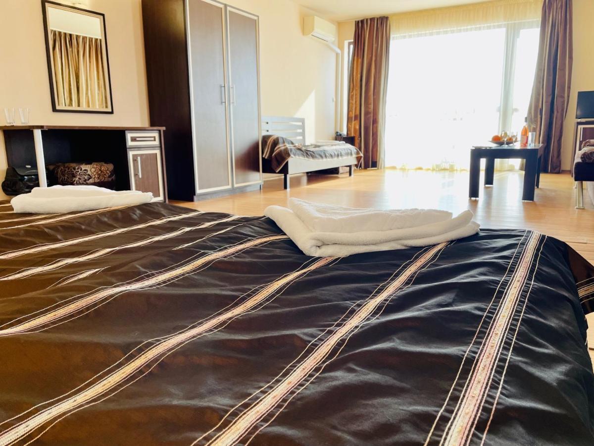 At The American'S Hotel Pomorie Luaran gambar