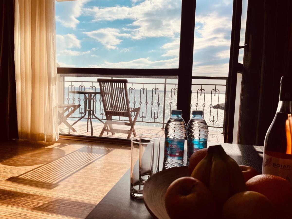 At The American'S Hotel Pomorie Luaran gambar