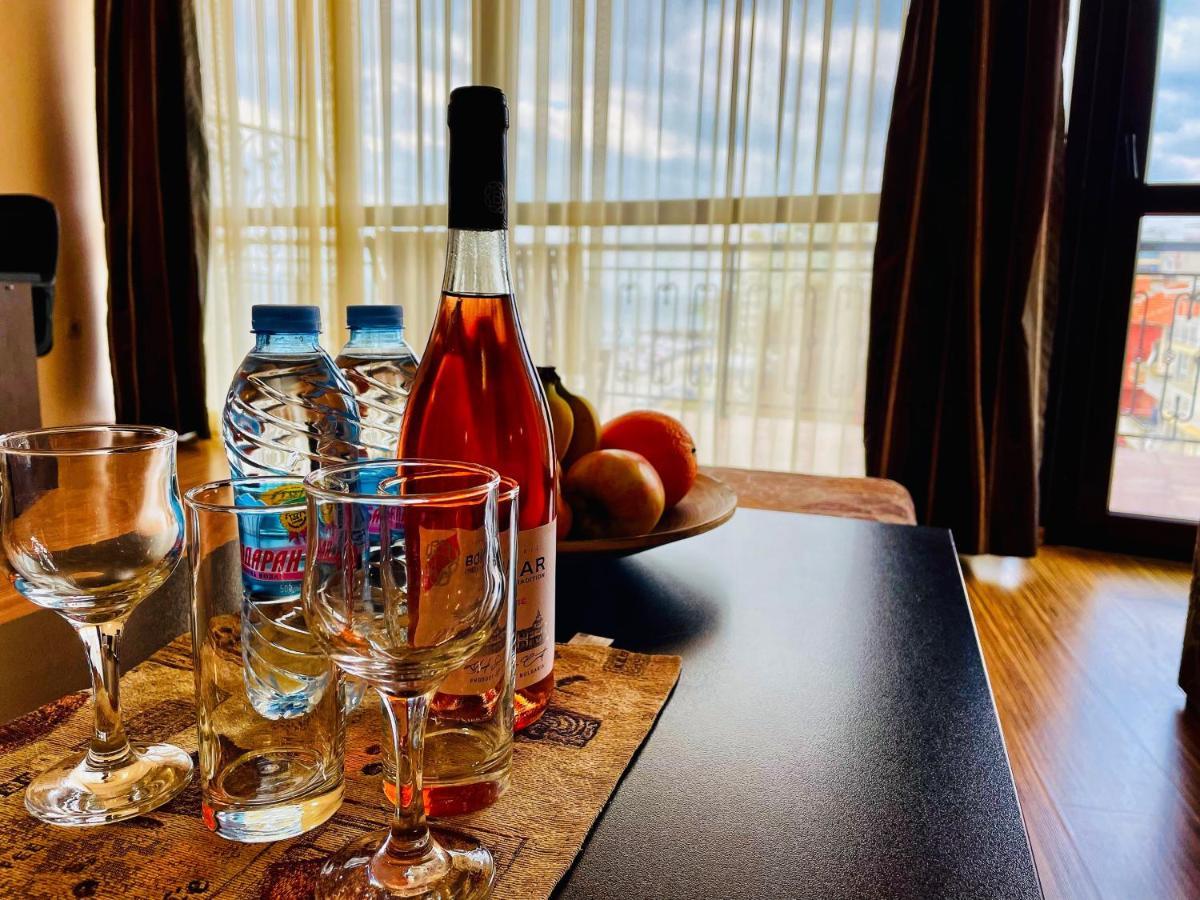 At The American'S Hotel Pomorie Luaran gambar