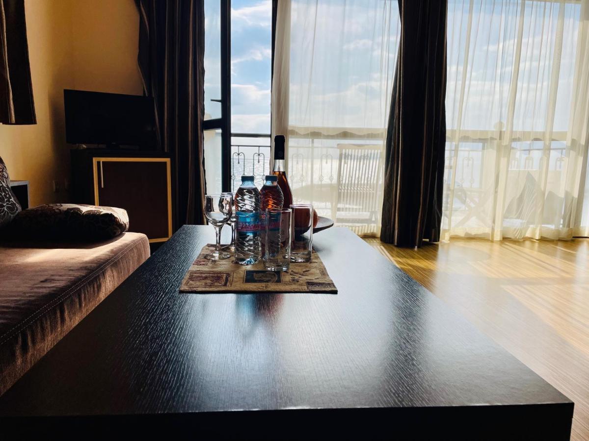 At The American'S Hotel Pomorie Luaran gambar